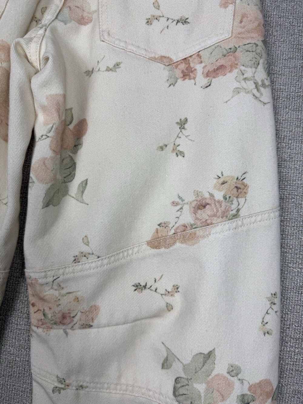 Cali 1850 Floral Barrel Jeans Size 26 Low Rise Printed Denim Pants NWT - Picture 9 of 11